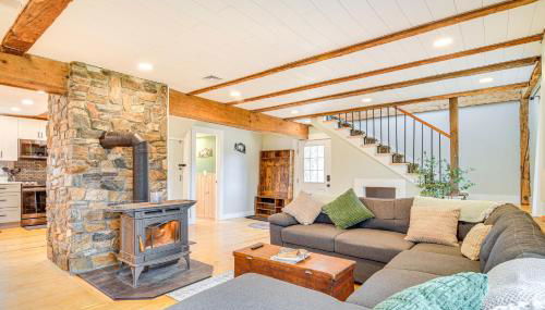 10 Mi to Skiing Historic Farmhouse in Maine! - Foto 5