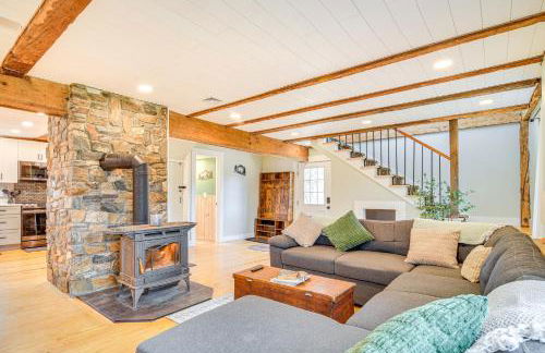 10 Mi to Skiing Historic Farmhouse in Maine! - Foto 5