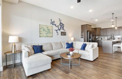 Amazing Top Floor Condo at Topsider Resort Community - Photo 8