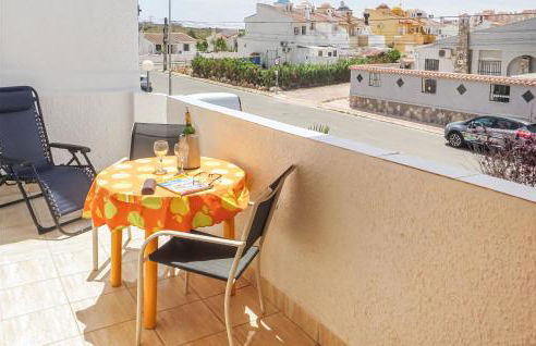 Awesome Apartment In Torrevieja - Foto 7