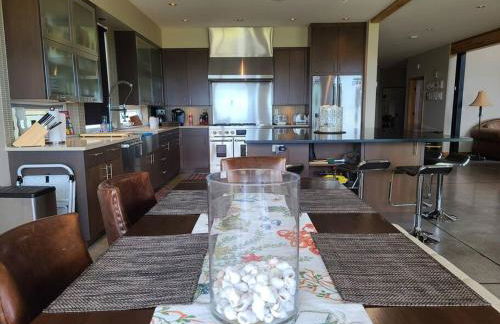 The Seaside Getaway - Photo 30