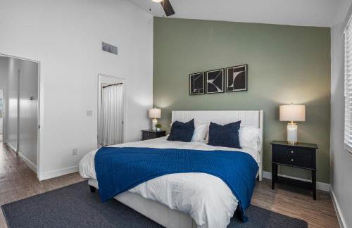 Stylish Phoenix Suite by Zenia Stays - Central & Cozy Escape - Foto 10