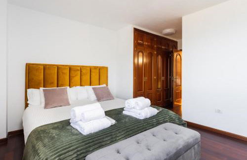 Sunset Horizon Spa Retreat by Eden Rentals - Foto 22