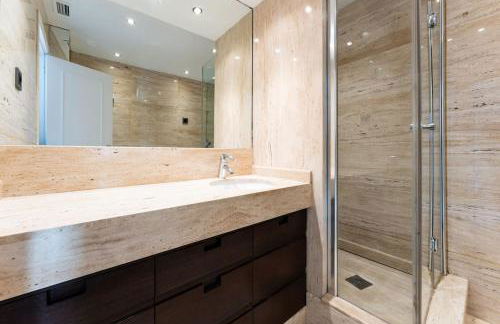 Exclusive Villa with Sea View Near Center - Foto 27