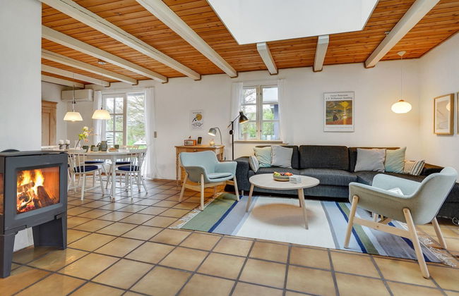 "Sölvy" - 300m from the sea - Photo 21