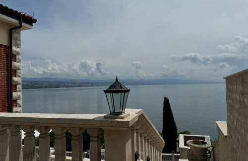 Villa Isabella - Luxury with style right next to the beach, private pool and sea view - Foto 46
