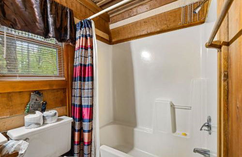 Little Bird Cabin by American Patriot Getaways - Foto 17