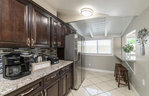 Disneyland Dream Villa 5 BR 3 BA Arcade Games - Foto 29