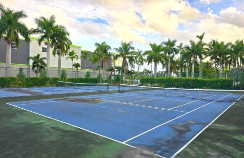 Luxury 2BR in Downtown Fort Myers Pool & Terrace - Foto 25