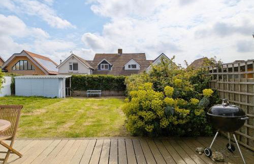 Sherkin -Wittering - 3 minute walk to the beach - Photo 35