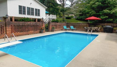1 Mi to Dtwn Home with Fire Pit and Deck in Hudson! - Foto 2