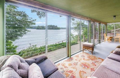 Family Lakefront Adventure House 3BR wFirepit & Scenic - Foto 65