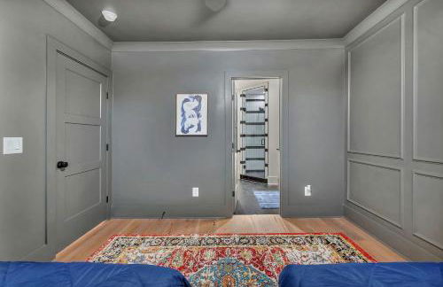 New 2 Luxe Townhomes with Rooftops Sleeps 24 - Foto 42