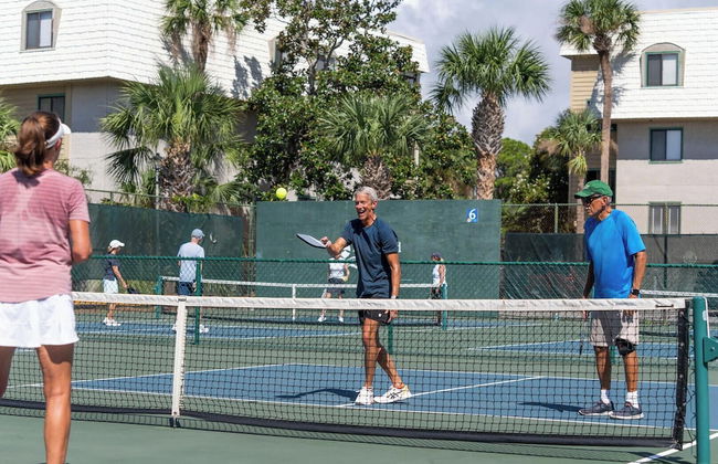 Sprawling Ocean View Home With Massive Deck - Photo 6