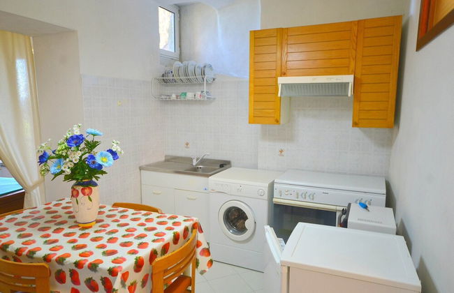 Inviting Holiday Home With Terrace, Garden Furniture, BBQ - Foto 37