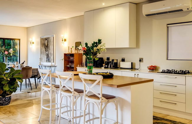 Blissful Central Retreat Montagne Vue - Photo 9