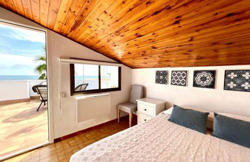 House in front of the beach with sea view - Foto 18