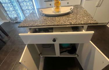 The Columbia Crash Pad Near Bases, USC, Shops - Foto 34