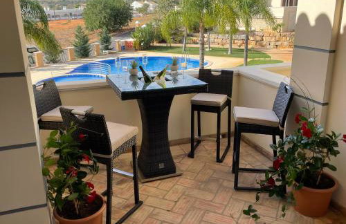Villa Cascata, 3 bedroom, Pool, close to Olhos de Agua - Foto 22