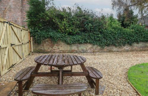 Manor Farm House - Photo 40