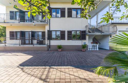 Maria Buzet 1 with Shared Pool - Foto 16