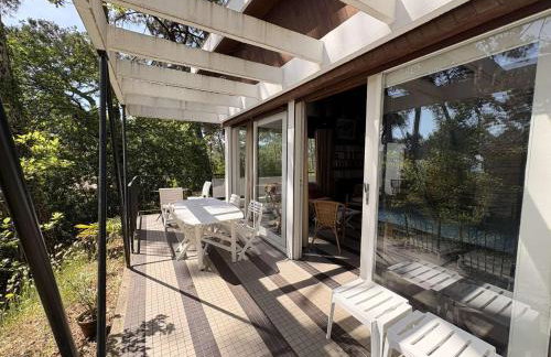 Villa d'architecte, proximité plage - 9 pers. - FR-1-736-74 - Foto 10