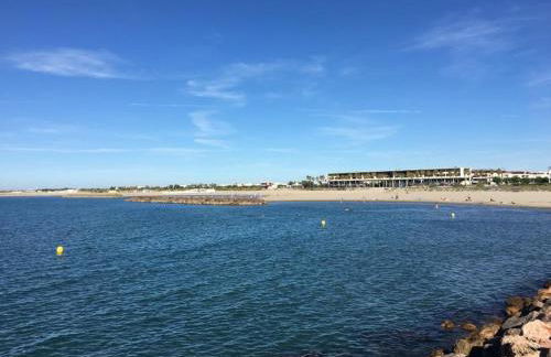 Appartement 2 pièces avec climatisation, terrasse et parking près des plages - FR-1-338-546 - Photo 15