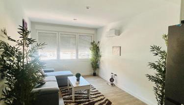 Apto 1 Leones con Wifi y Netflix - Foto 3