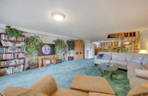 3 Mi to Garden of the Gods Quiet Home with Hot Tub! - Foto 26