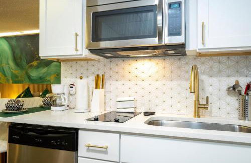 Emerald Luxe Lakeview 6 min to EPIC Universe - Foto 41