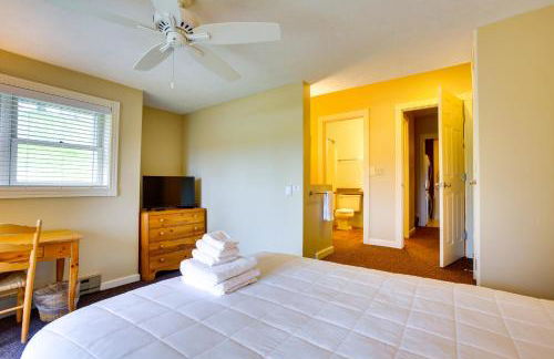 Glen Arbor Vacation Rental with Views of Lake! - Foto 17