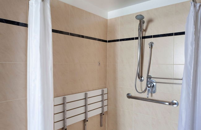 Quest Savoy - Photo 30