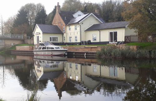 Cottage - Sleeps 3, Parking & Fishing - Foto 42