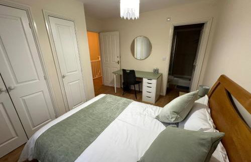 Oxford four-Bedrooms detached house with driveway parking - Foto 23