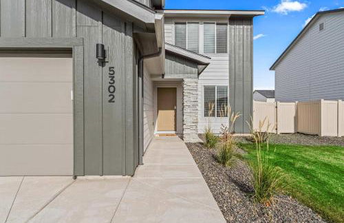 6BR Retreat with Playground Basketball & Sleeps 22 - Foto 42