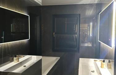 Large Modern Family Home in Murrayfield - Very close to City Centre - 10 mins by Direct Bus - Private Driveway & Garden - Foto 15