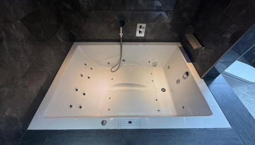 Schmiedstraße 15 Exclusive Monteursunterkunft - Foto 3