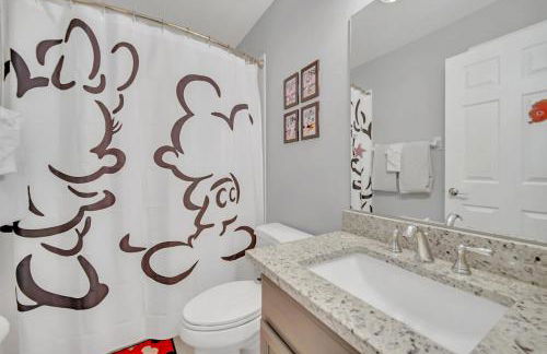 Completely Remodeled 5 Bedroom Disney Pool Home - Foto 40