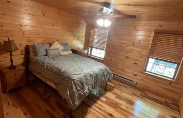 Luxury Cabin with Outdoor HotTub-NEW Construction - Foto 34