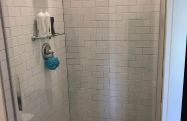 Wanderlust - completely renovated downtown cottage - Foto 8