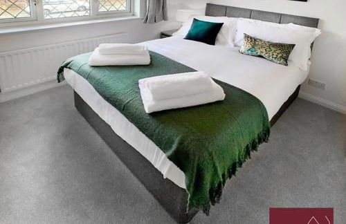 Woking - Parking Garden 2Bed - Photo 9