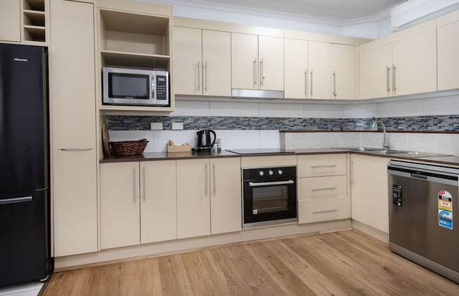 Golden Sands Beachfront Apartment Resort - Foto 37