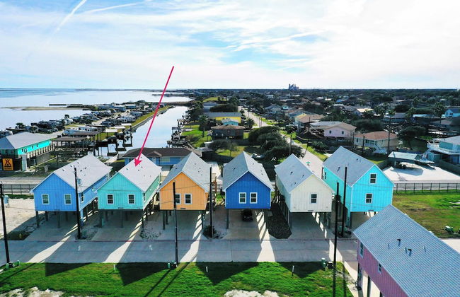 Balcony w/ Bay View Shared Pool + Boat Dock Fat Flounder by Avantstay - Foto 42