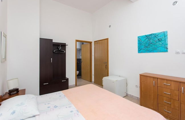 Apartments Bezek - Photo 3