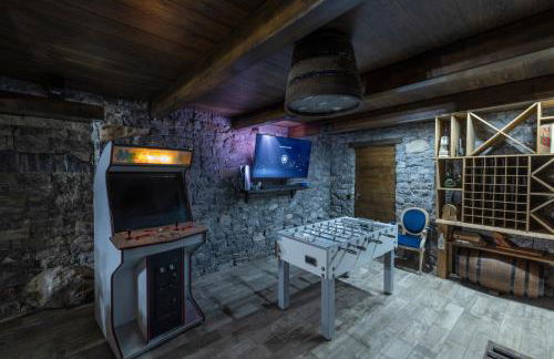 k10 Luxury House, Pool, Jacuzzi, Gym, Sauna, Private garden - Foto 28