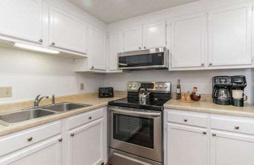 Handsome 2BR Condo with Gorgeous Views in Sugar Mountain! condo - Foto 19