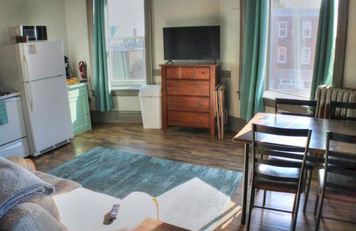 K2 Affordable 2nd Floor 1BR Near MTU w Keweenaw Fun - Foto 1
