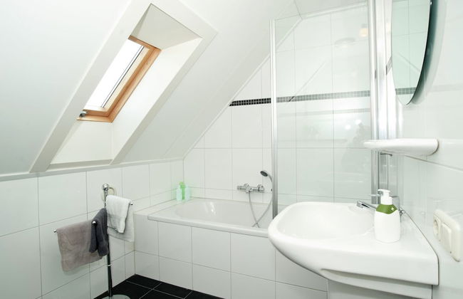 Relaxing Nature Escape - Photo 12