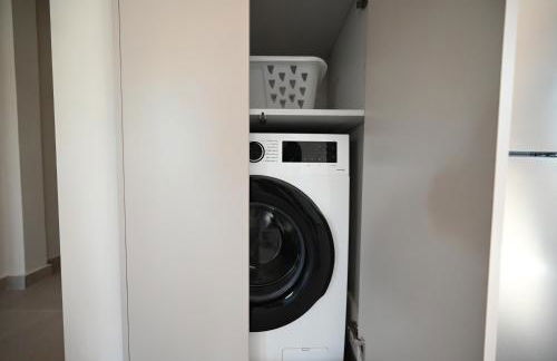 Unick Avra Luxury Living - Photo 45