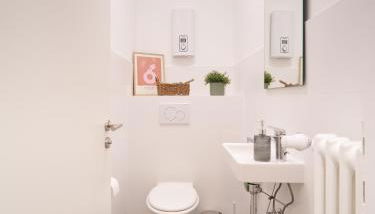 BG Living & Hosting - Stilvolle Ferienwohnung im Zentrum von Wittlich - 2 Schlafzimmer, Netflix, Waschmaschine, bis 4 Personen - Foto 4, towels